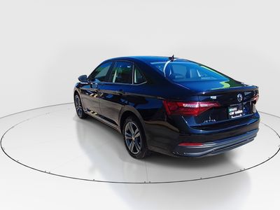 2024 Volkswagen Jetta - Photo 5