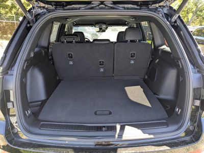 2026 Jeep Grand Cherokee — photo 12 view