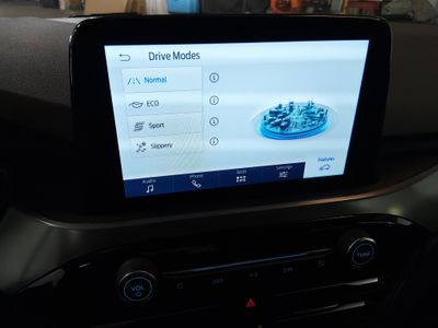 2025 Ford Escape - Photo 18
