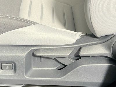 2026 Toyota Tacoma 4WD — photo 13 view