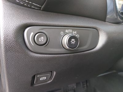 2025 Chevrolet Blazer — photo 13 view