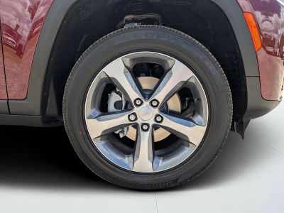 2026 Jeep Grand Cherokee — photo 10 view