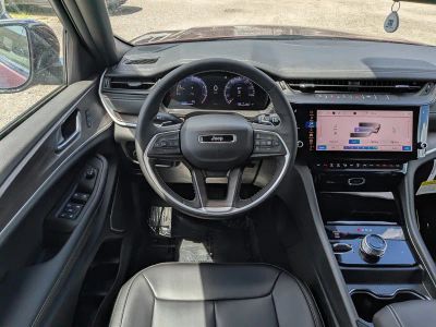 2026 Jeep Grand Cherokee — photo 17 view