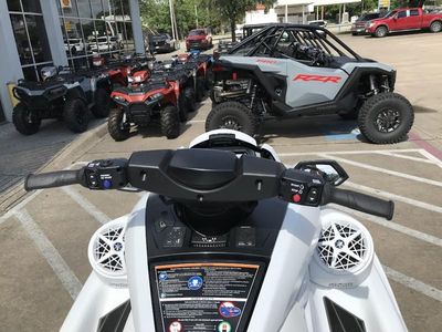 2025 Yamaha VX1900B-BB - Photo 13