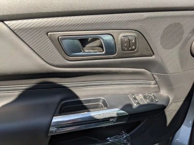 2026 Ford Mustang — photo 16 view