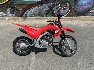 2026 Honda CRF125F - Photo 4