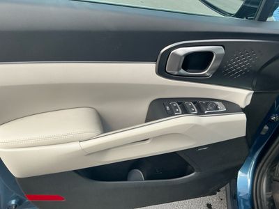 2026 Kia Sorento Hybrid — photo 16 view