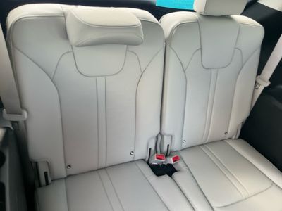 2026 Kia Sorento Hybrid — photo 19 view