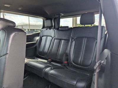 2022 Jeep Wagoneer - Photo 18