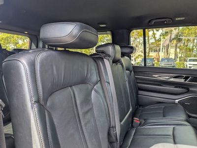 2022 Jeep Wagoneer - Photo 14