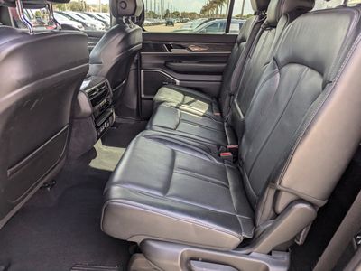 2022 Jeep Wagoneer - Photo 20