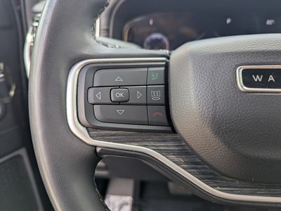 2022 Jeep Wagoneer - Photo 29