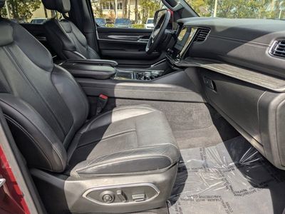 2022 Jeep Wagoneer - Photo 10