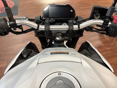 2025 Yamaha MT-03 - Photo 15