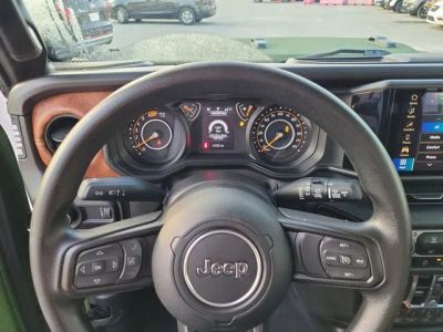 2025 Jeep Wrangler — photo 18 view