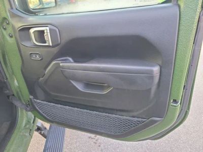 2025 Jeep Wrangler — photo 36 view