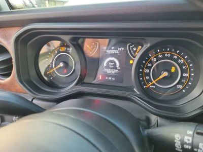 2025 Jeep Wrangler — photo 19 view