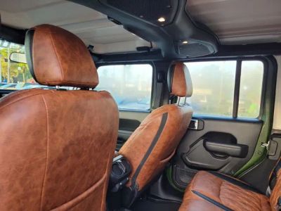 2025 Jeep Wrangler — photo 28 view