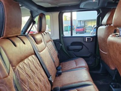 2025 Jeep Wrangler — photo 32 view