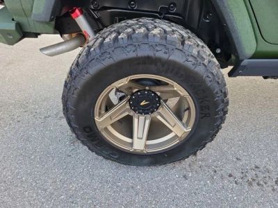 2025 Jeep Wrangler — photo 7 view