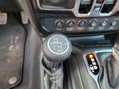 2025 Jeep Wrangler — photo 24 view