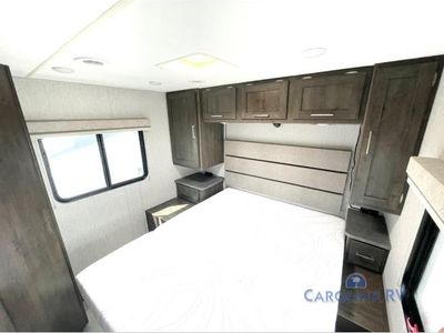 2022 Coachmen Pursuit - Photo 9