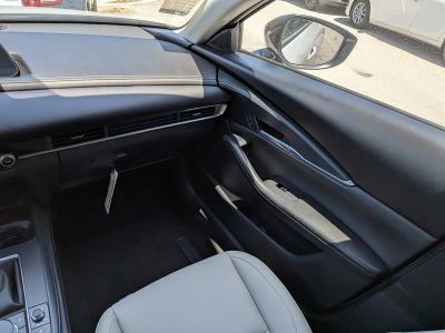 2026 Mazda CX-30 — photo 17 view