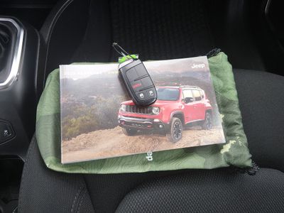 2023 Jeep Renegade - Photo 21