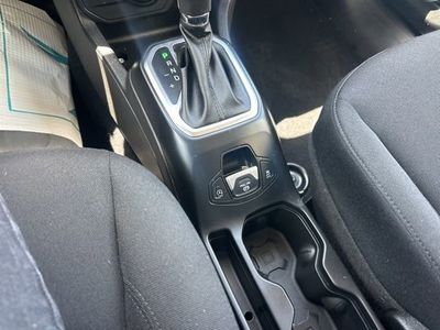 2023 Jeep Renegade - Photo 17