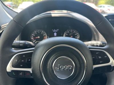 2023 Jeep Renegade - Photo 13