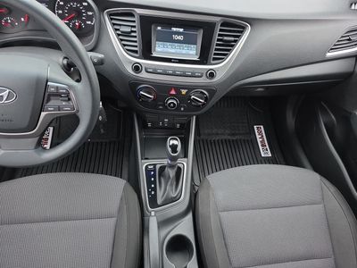 2018 Hyundai Accent - Photo 13