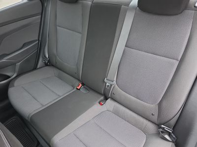 2018 Hyundai Accent - Photo 15