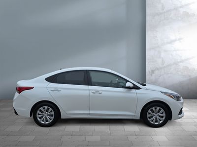 2018 Hyundai Accent - Photo 3