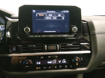 2025 Nissan Pathfinder — photo 13 view