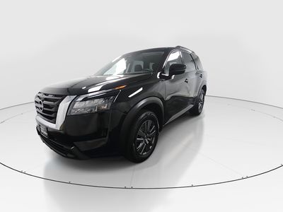 2025 Nissan Pathfinder — rear three-quarter view