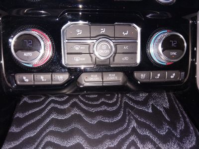 2021 GMC Yukon - Photo 20