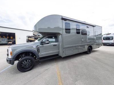 2027 Thor Motor Coach OMNI TRAIL — photo 26 view