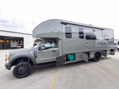 2027 Thor Motor Coach OMNI TRAIL — photo 27 view