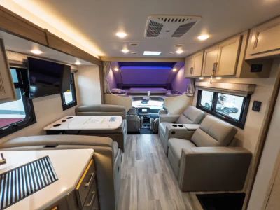 2027 Thor Motor Coach OMNI TRAIL — interior view