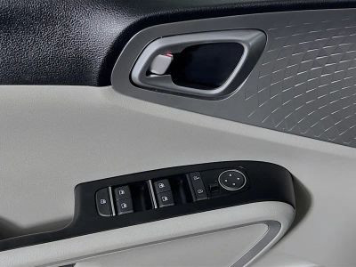 2023 Kia Soul — photo 13 view