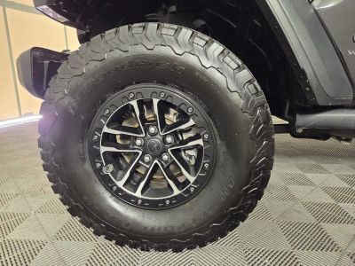 2025 Jeep Wrangler — photo 10 view