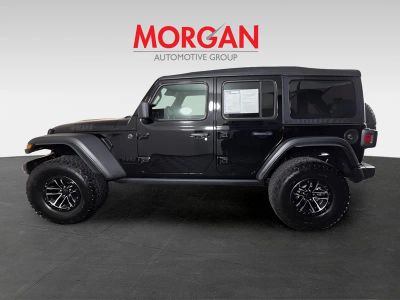 2025 Jeep Wrangler — photo 9 view