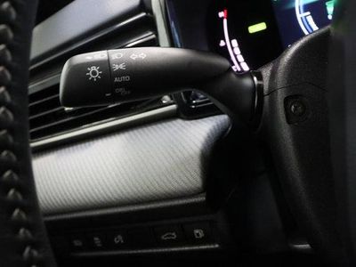 2025 Toyota Camry FWD - Photo 26