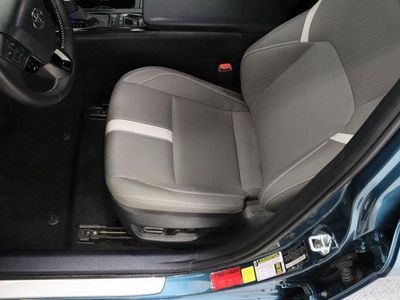 2025 Toyota Camry FWD - Photo 16