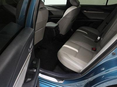 2025 Toyota Camry FWD - Photo 29