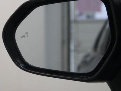 2025 Toyota Camry FWD - Photo 23