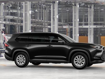2026 Toyota Grand Highlander Hybrid — photo 13 view