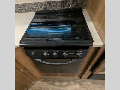 2019 Forest River RV Flagstaff Super Lite - Photo 13