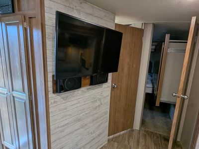 2019 Forest River RV Flagstaff Super Lite - Photo 11