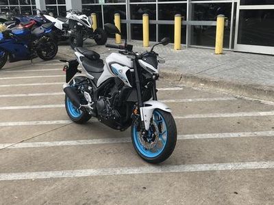 2025 Yamaha MT-03 - Photo 2